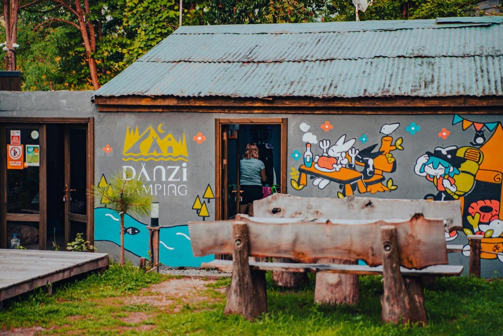 Danzi Camping Tiny House Hotel Rize Exterior photo